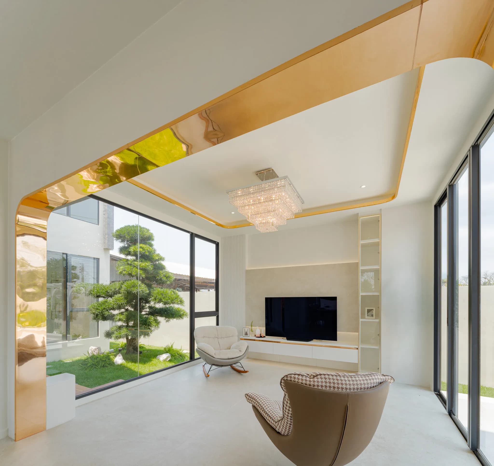 Gallery image 6